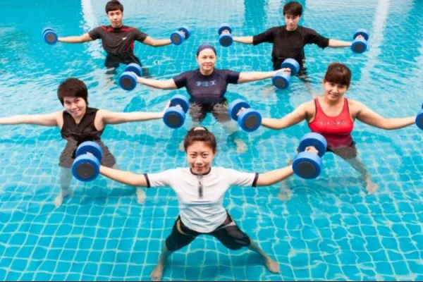 ปัญหาการจัดการเวลาเรียน–ซ้อมของนักว่ายน้ำเยาวชนไทย